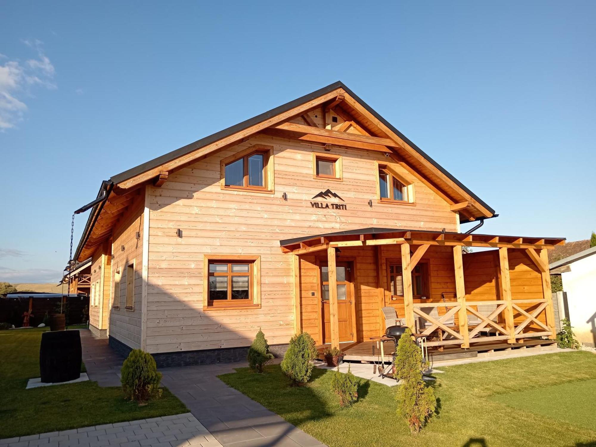 Villa Triti Stará Lesná エクステリア 写真
